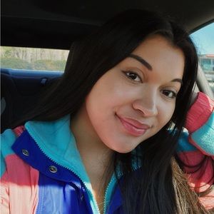 Meet your Posher, Brittney